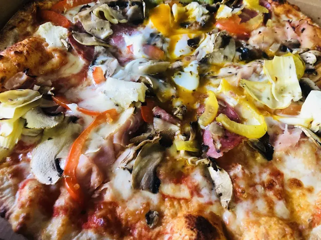 Emmanuel Godefroid_Pizza Châlet_Anhée_reseña