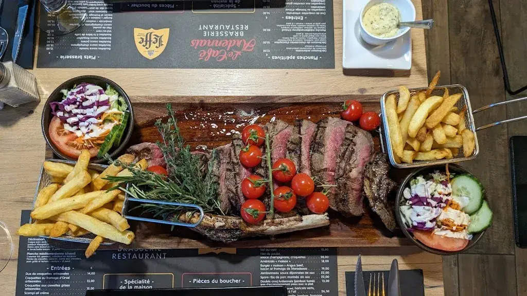 Le Café Ardennais_Dinant_slider_image_1