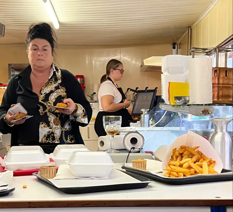 Stephan Schmitz_Chez Gwenaelle_Anhée_review