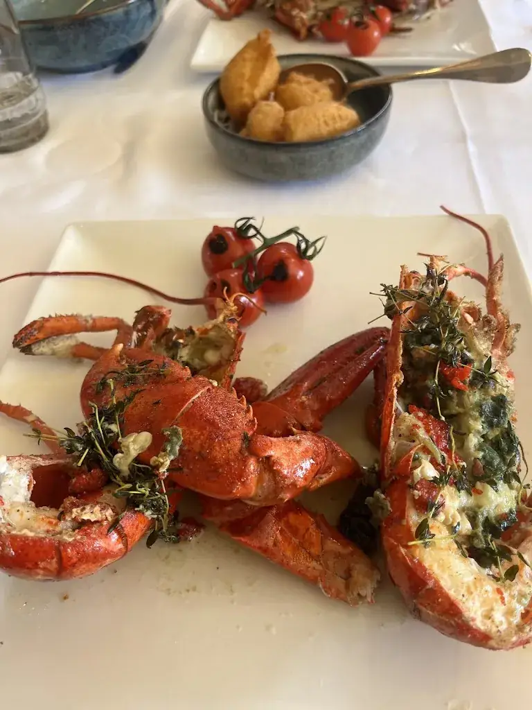 Clara Rubí Pi_L'ours rouge_Dinant_review