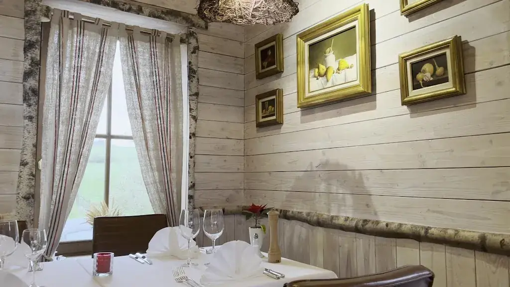 L'ours rouge_Dinant_slider_image_2