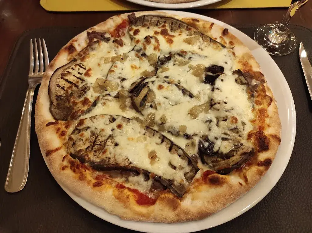 Karim B._Pizzeria La Madonna_Antoing_review