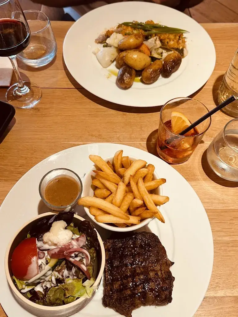 José M Esteves_La Maison_Antoing_Bewertung