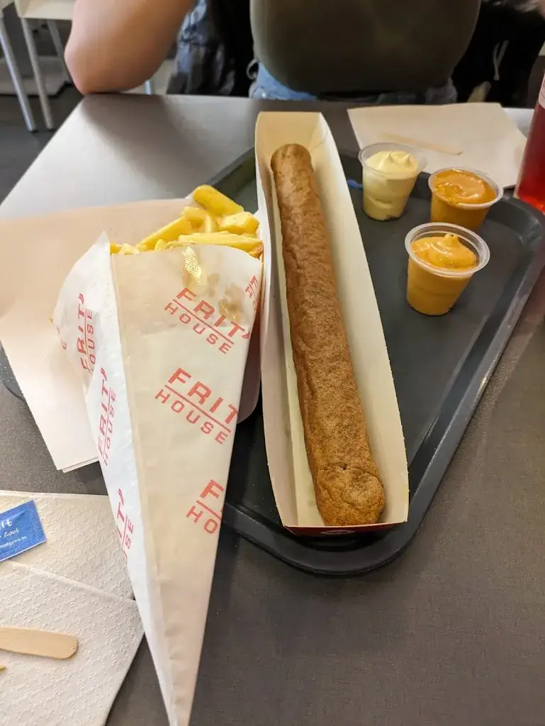 Alex Casey_Frithousel Tournai_Tournai_review