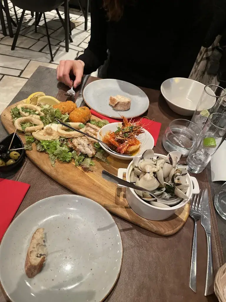 Taj Monzer_O Rodizio by les caves du Portugal_Ans_Bewertung