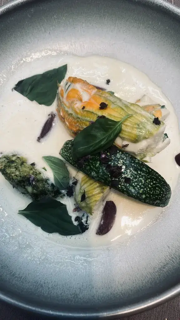 Narda Gischer_La Régalade_Arlon_review