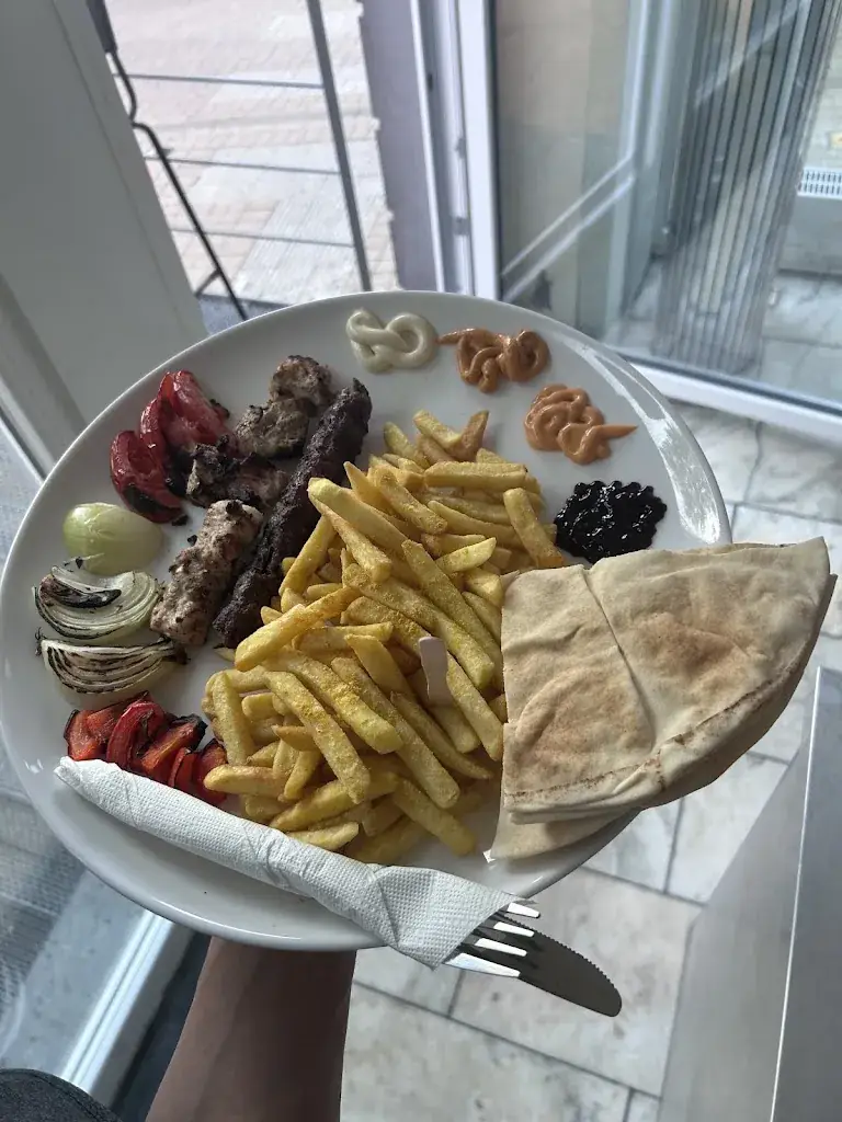 Sansabelle Restaurant_Arlon_slider_image_3