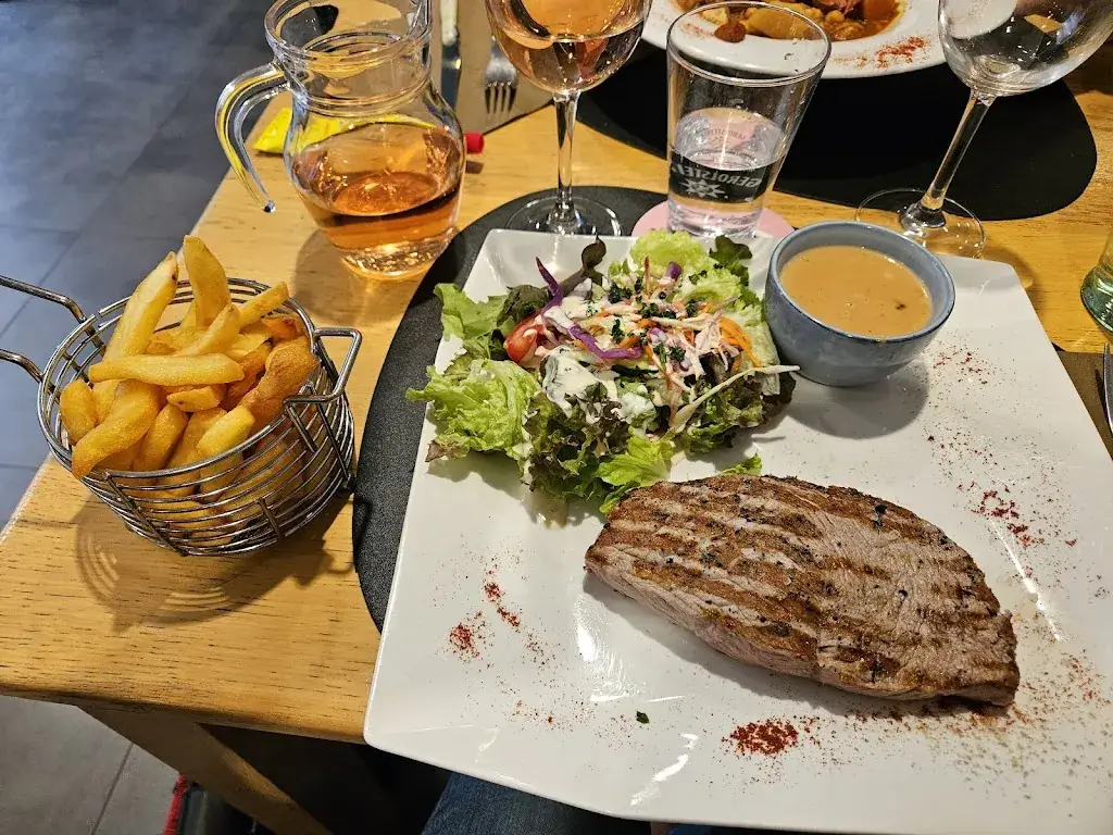 Françoise Grand_Aux deux Frères_Aubel_review