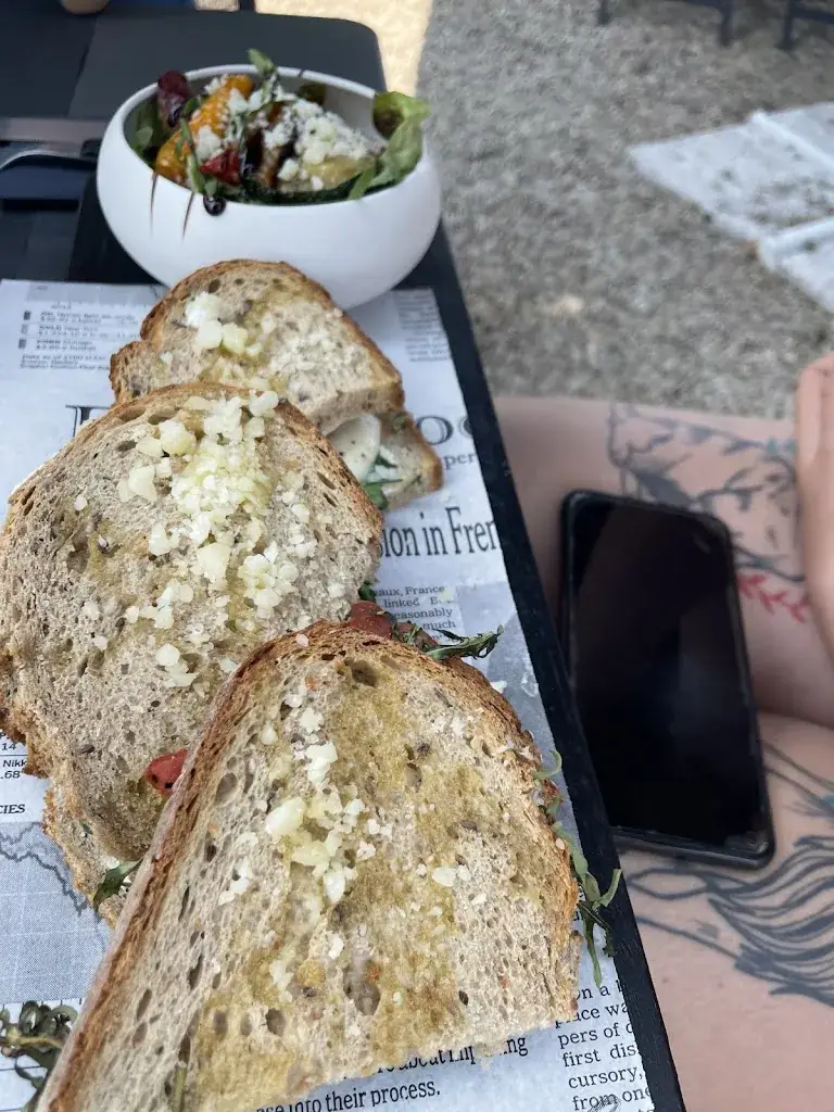 Jean-j Draye_Les filles d'Hortense_Aubel_review