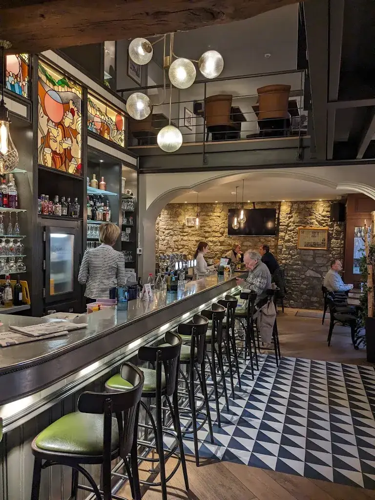 John Pilkington_Ratskeller_Eupen_Bewertung