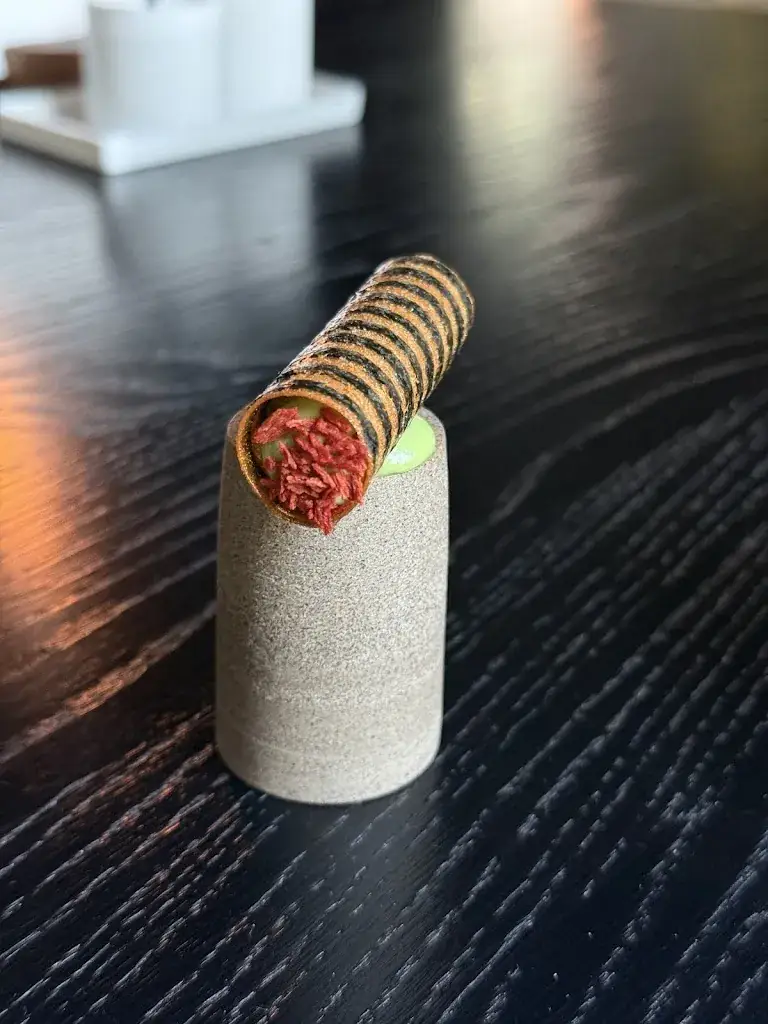 Zhen Zeng_Fine Fleur_Antwerpen_review