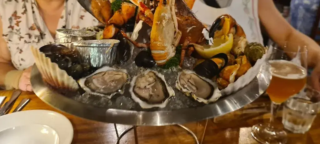 Linda Chu_Wagon_Bastogne_review