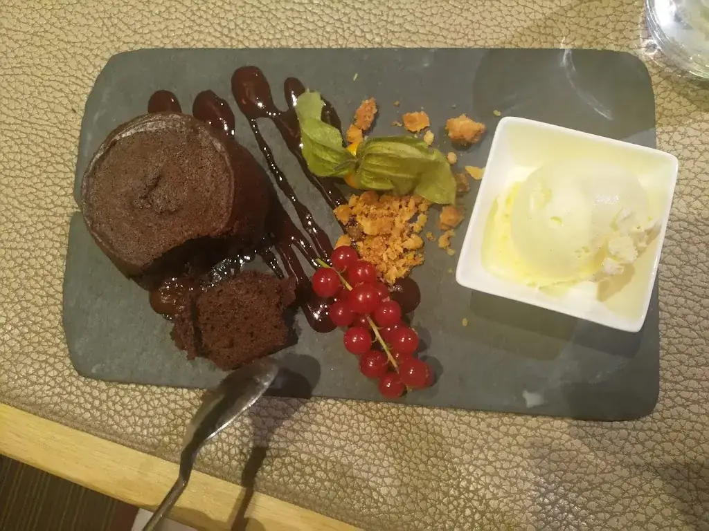 Hans Wittoeck_Complètement Toqué_Bastogne_review