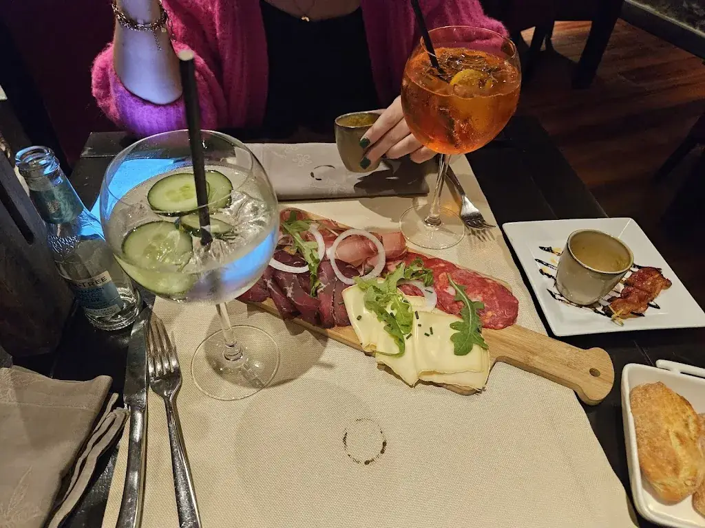 Laetitia Reding_Bar a Vin - Restaurant Le 222_Bastogne_review