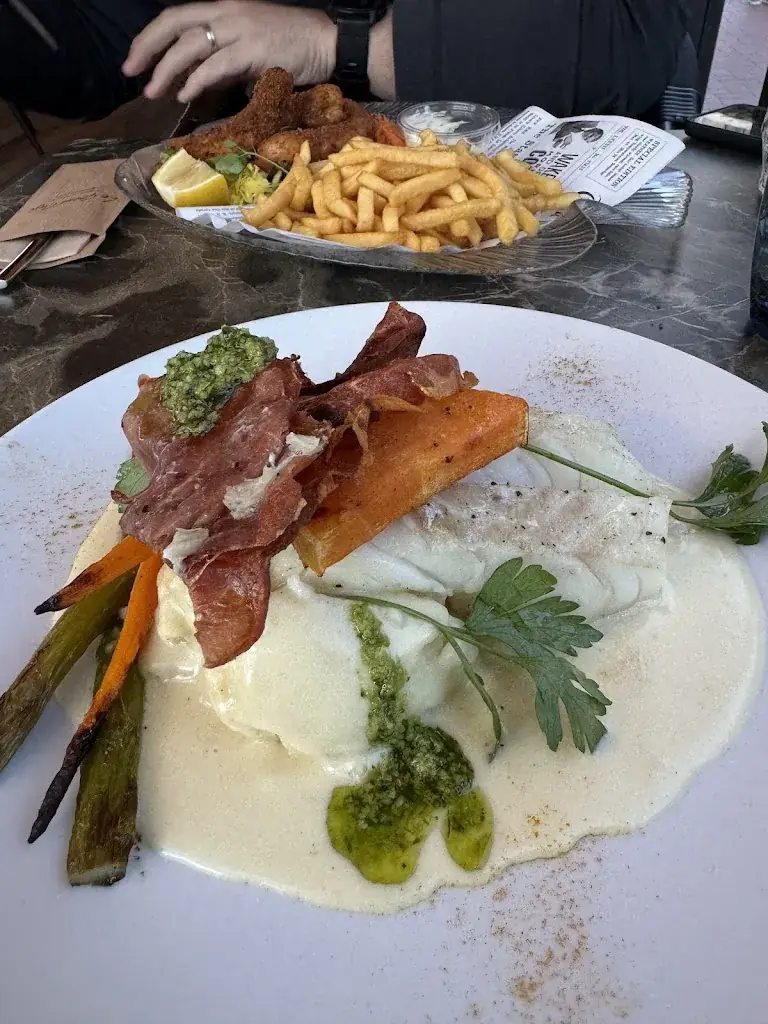 So zi_Le Grand Café_Blankenberge_review