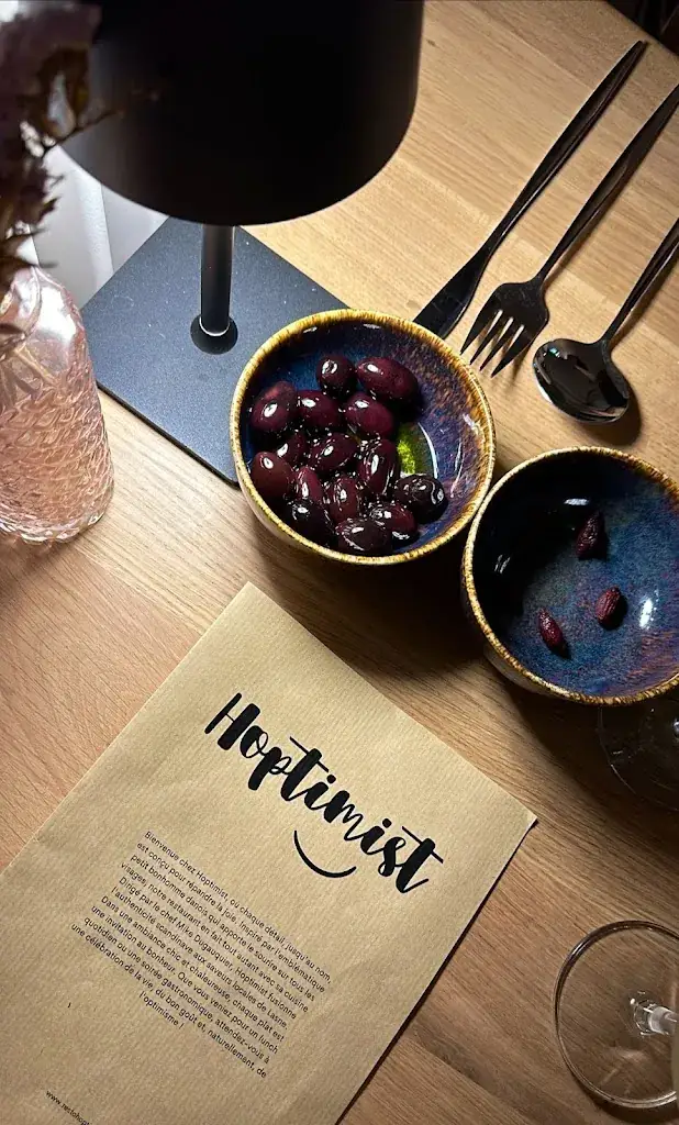 Caroline Jakovleski_Hoptimist_Lasne_reseña