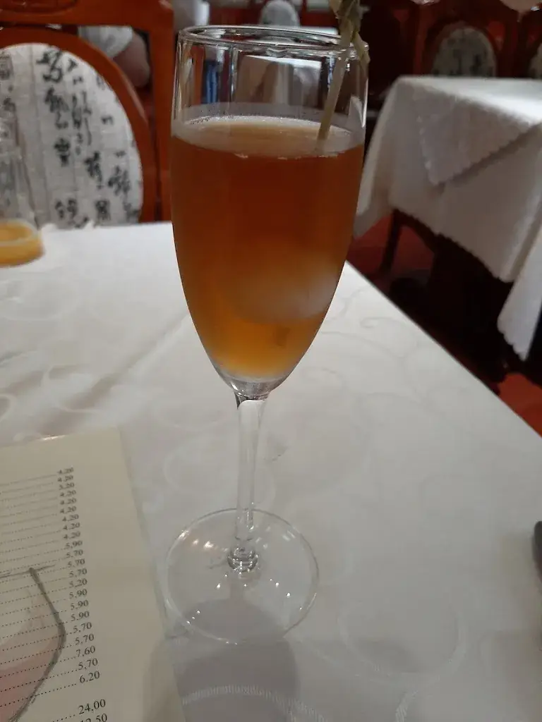 Audrey Léonard_Xin Yue_Lasne_review