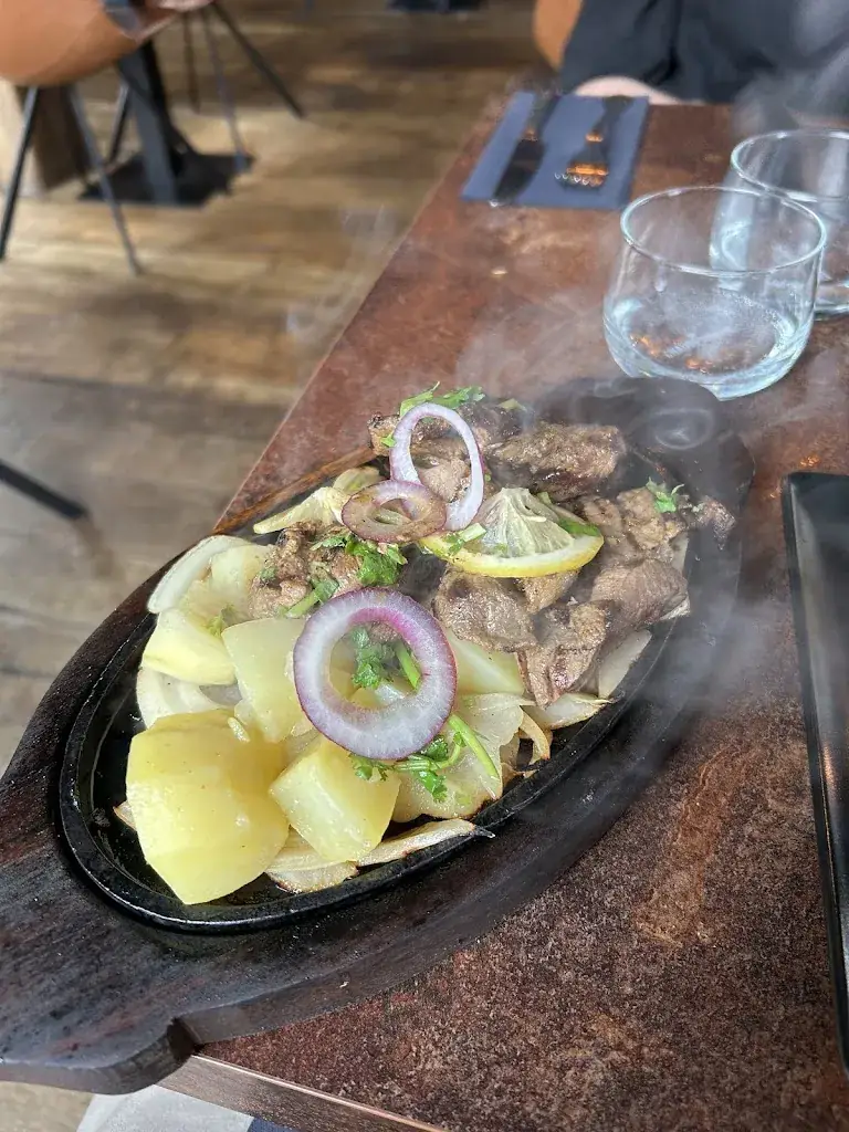 John Jennings_Indian Villa_Lasne_Bewertung