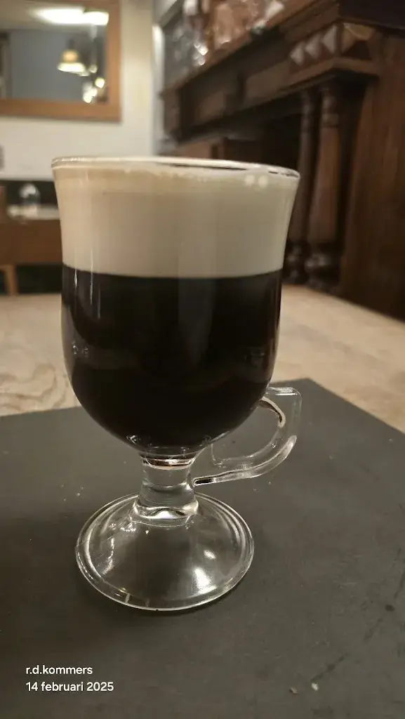 Richard D. Kommers_Restaurant Tagalop_Lasne_review