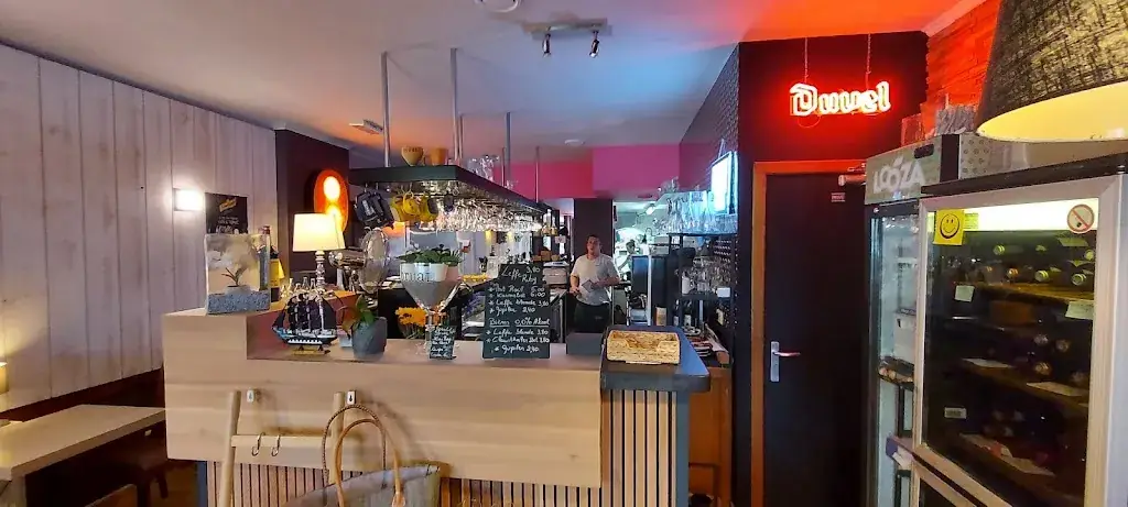 Midi, Restaurant restaurante en Bertrix