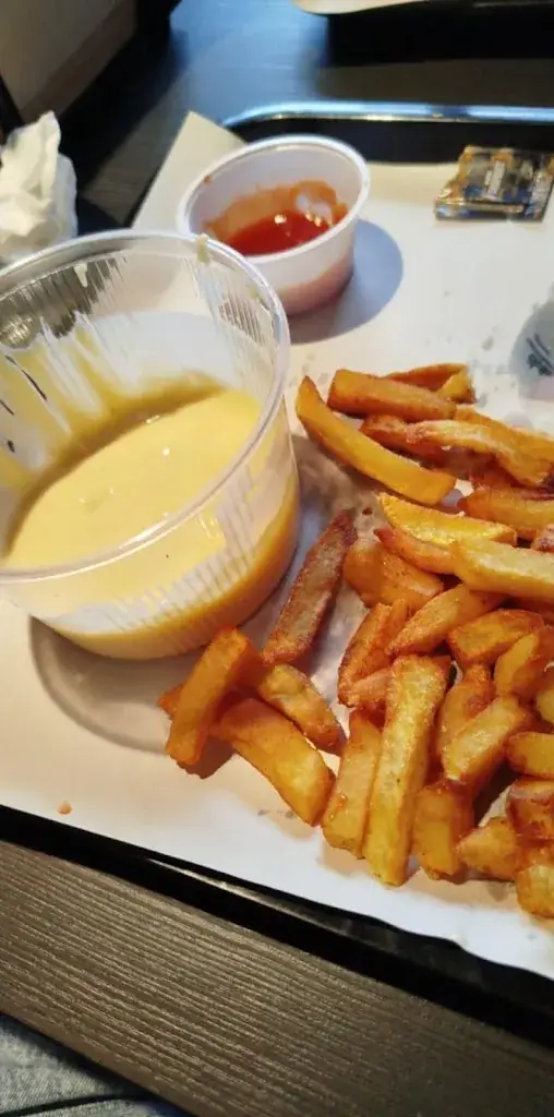 Marie Dumonceaux_Friterie le 172_Bertrix_Bewertung