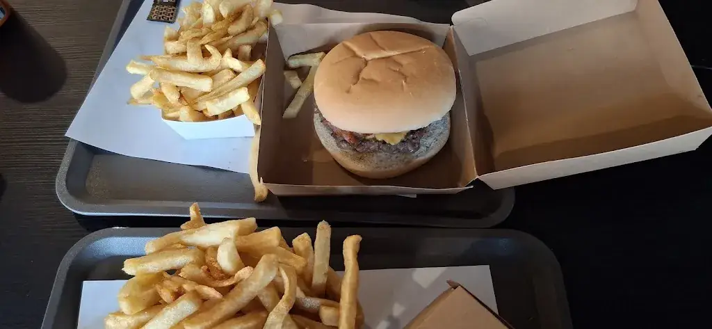 Friterie le 172_Bertrix_slider_image_2