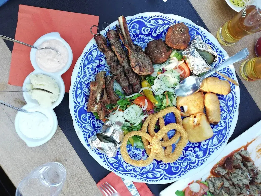 Flavours of Greece Restaurant_Beloeil_slider_image_2