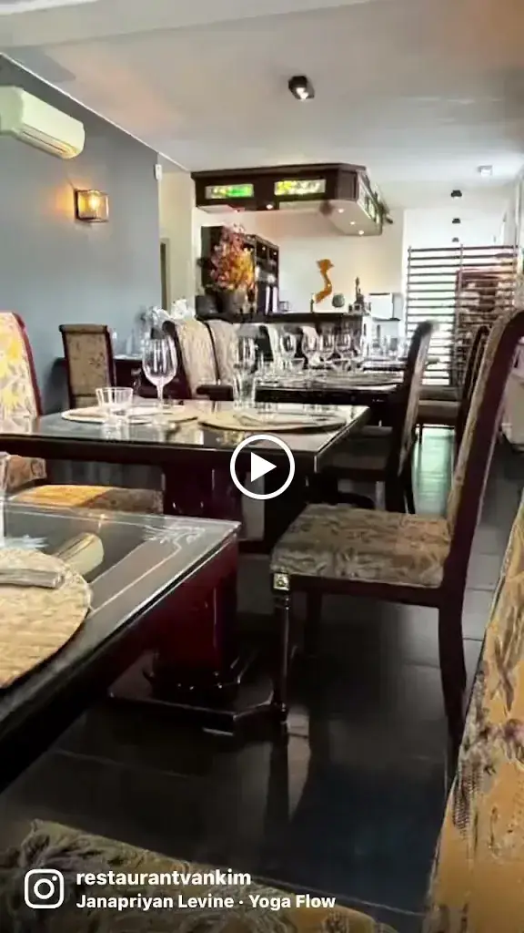 Van Kim_Braine-le-Château_slider_image_2