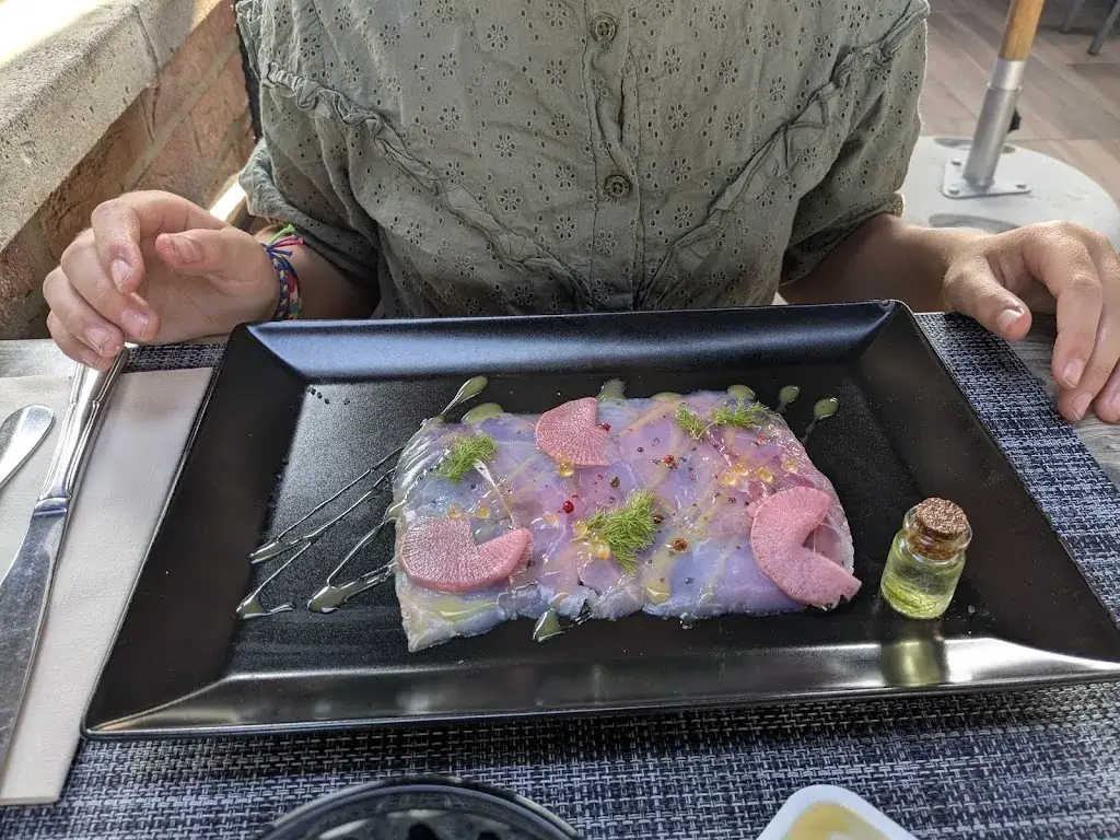 Justine Geron_Aux Chandelles_Liège_avis