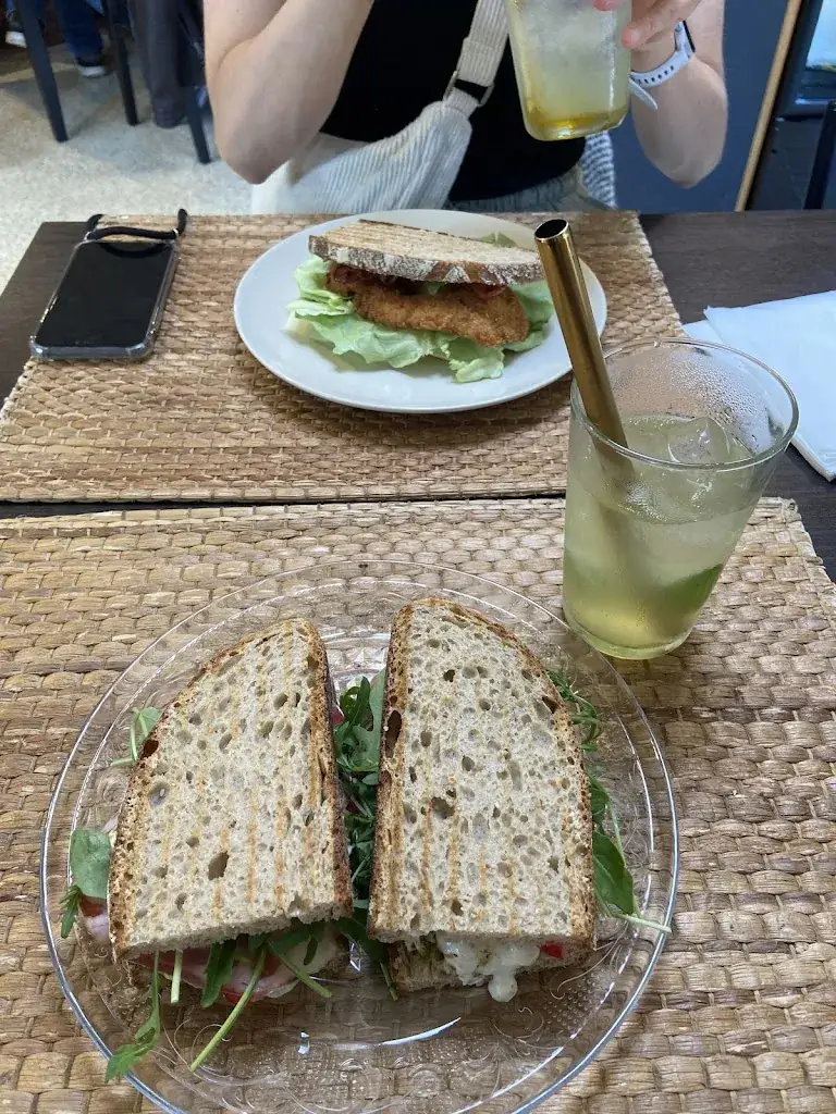 Marion Minet_Laurea Tartinerie Fléron_Fléron_reseña