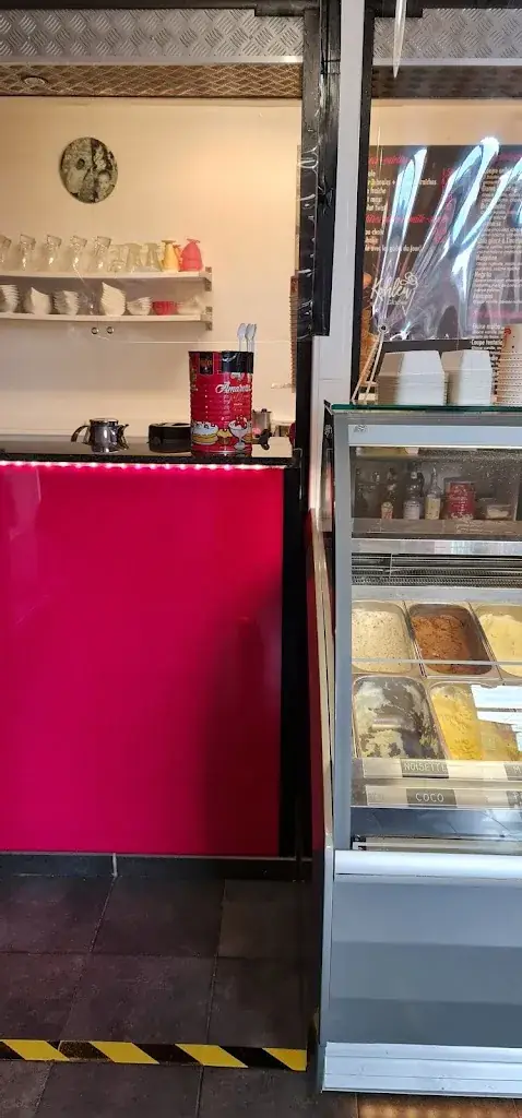 Martine Loneux_Glacier Kohlen_Beyne-Heusay_review