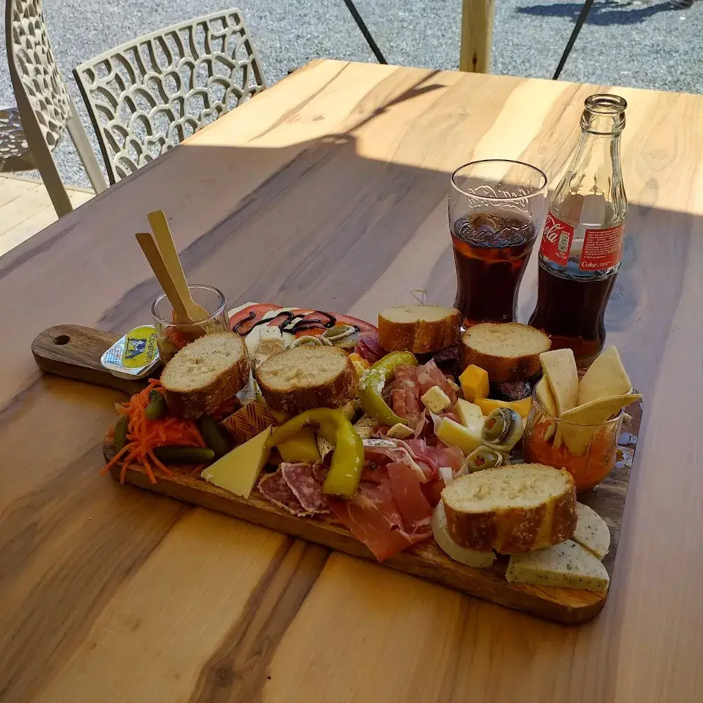 Philippe De Coster_Brasserie-Pêcherie l'Hirondelle_Burdinne_reseña