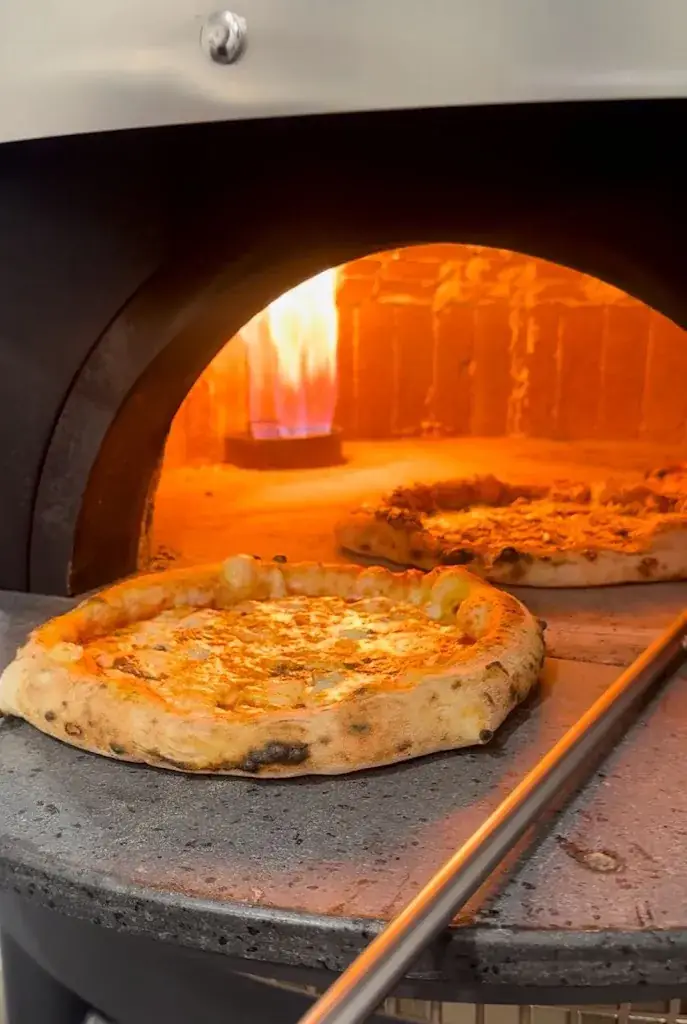 Pizza Cacciatore Restaurant in Braives