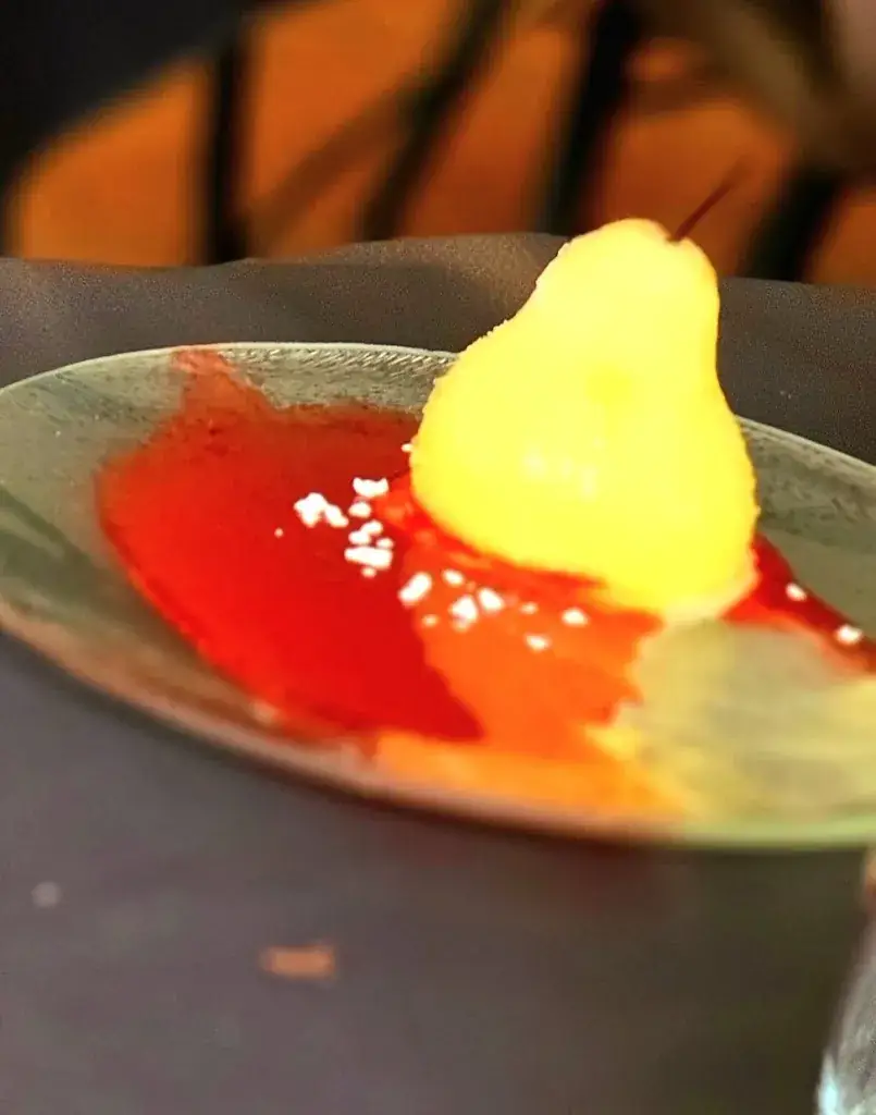 Yvonne Tafniez_LE CHALET_Blegny_review