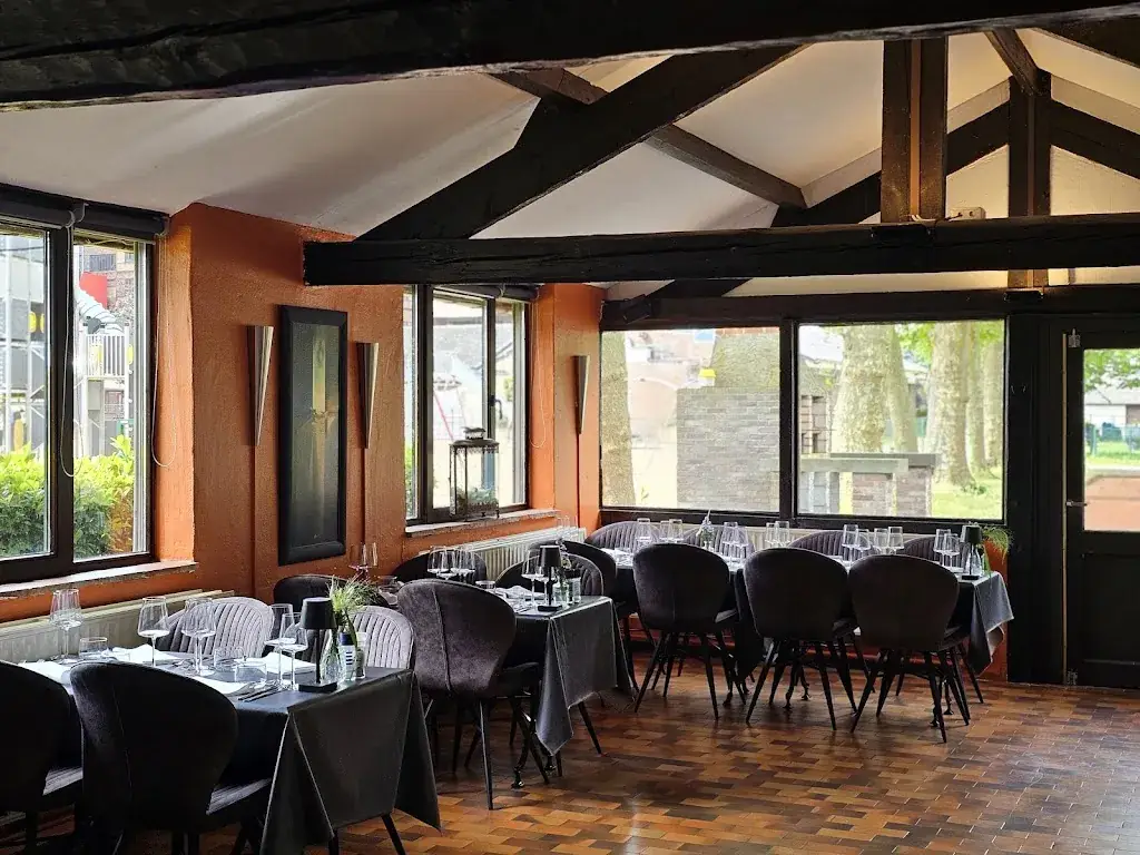 LE CHALET restaurant in Blegny