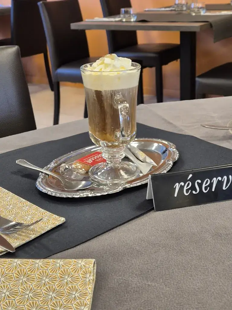 Menü_Brasserie Aux 3 châteaux - eux-reca_4671_Bild_4