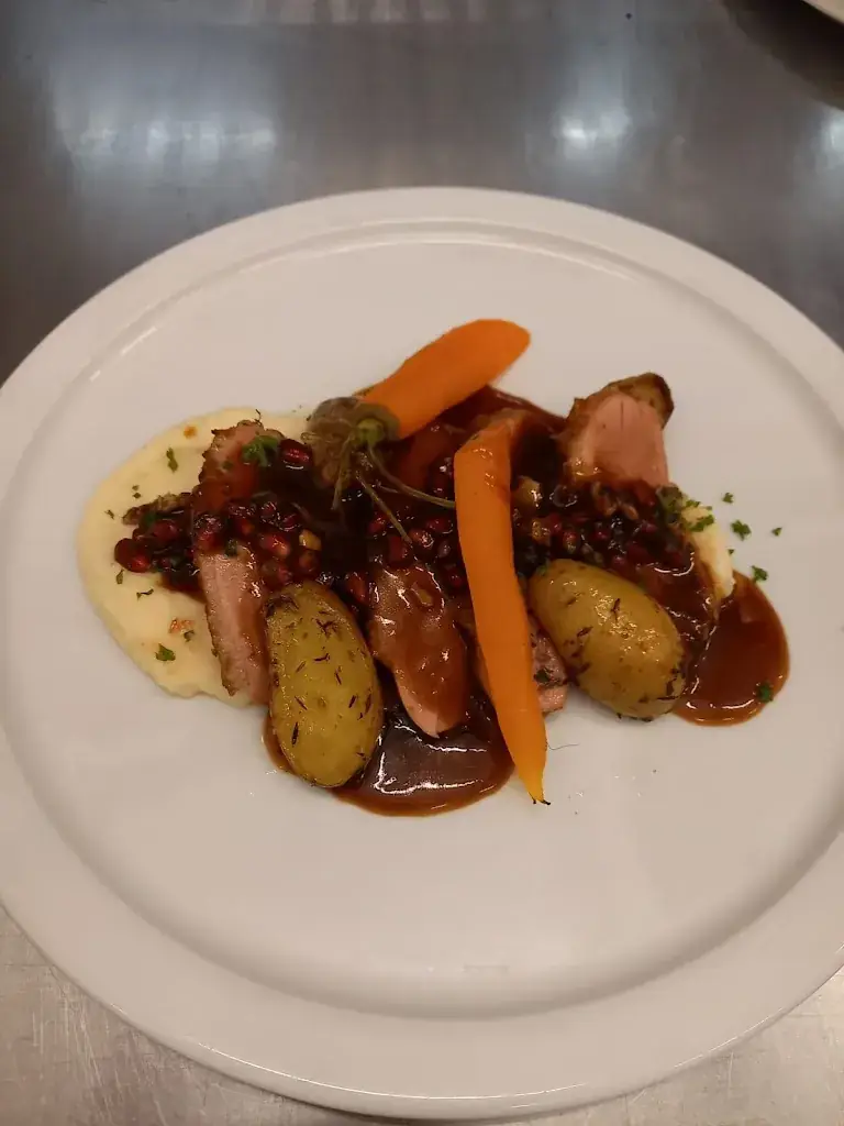 Menü_Brasserie Aux 3 châteaux - eux-reca_4671_Bild_5