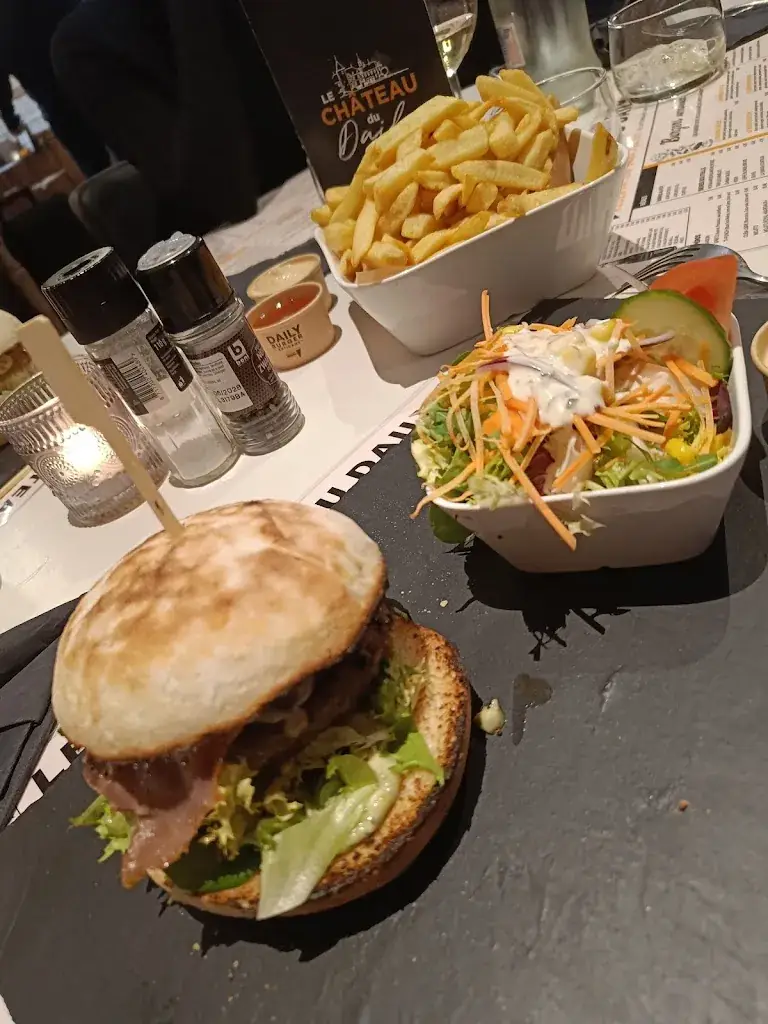 Le Château Du Daily_Burdinne_slider_image_2