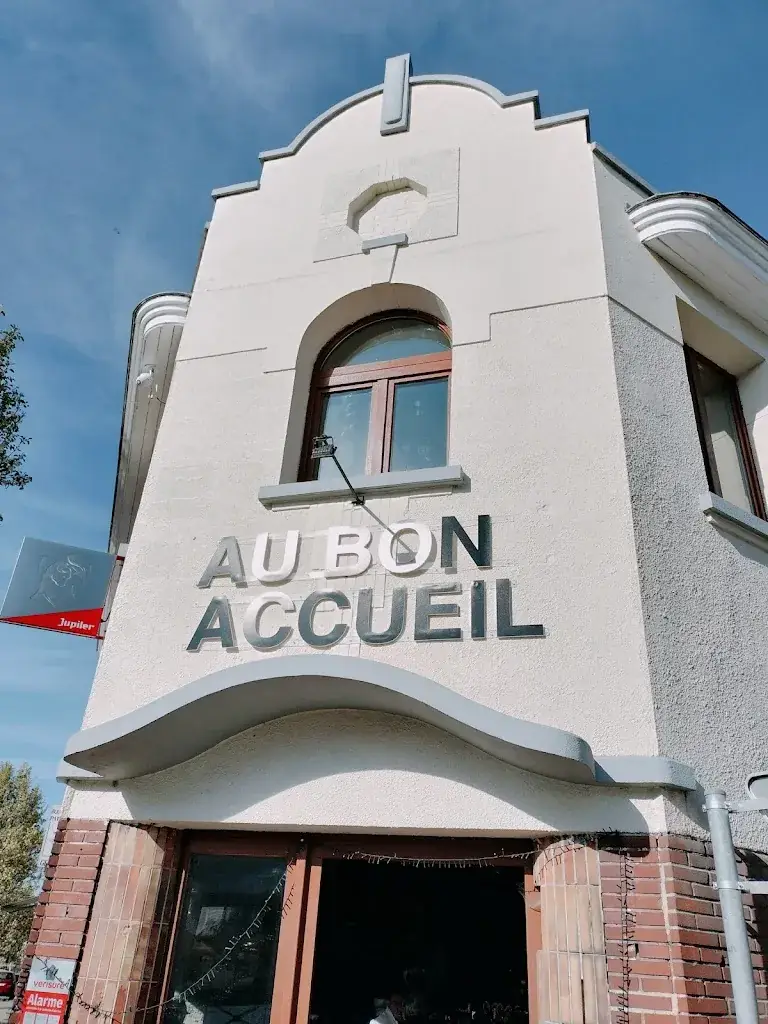 Xtofus Magnus (Xtof-Photographie)_Au bon accueil-AG_Brunehaut_review