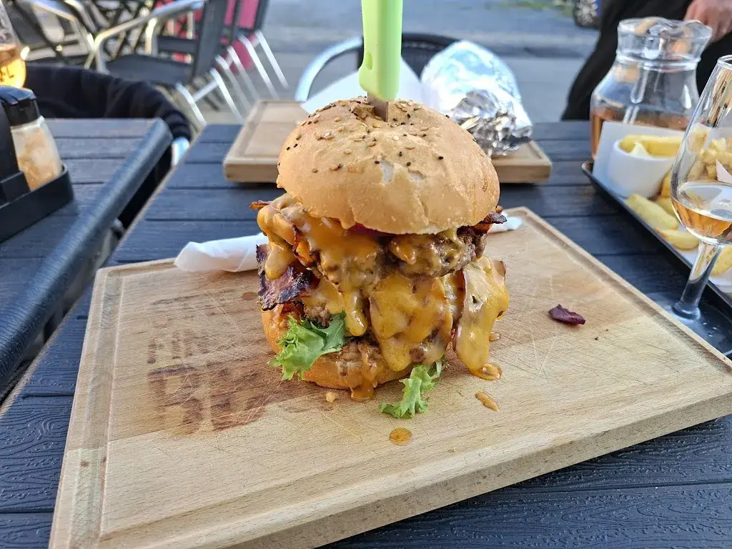 Vintage grill_Boussu_slider_image_3