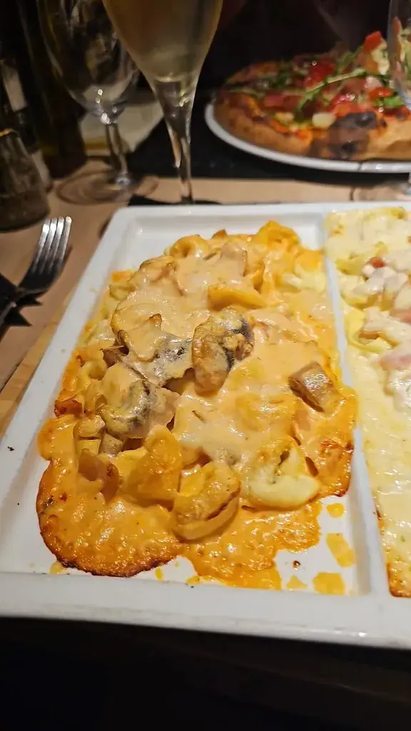 Pizzeria Del Sole_Boussu_slider_image_2