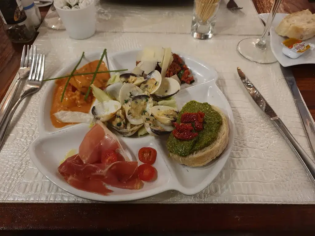 Menü_Bonifacio_Saint-Ghislain_Bild_8