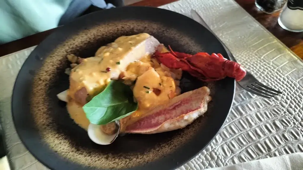 Bonifacio_Saint-Ghislain_slider_image_3