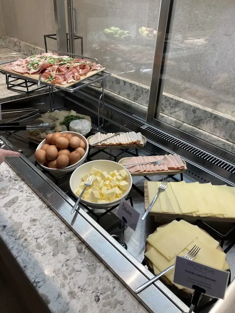 B Y_Octopus Restaurant_Brugelette_review