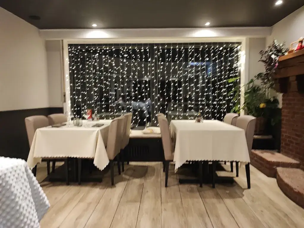 Guy Verstraeten_Hong Kong Garden_Bonheiden_review