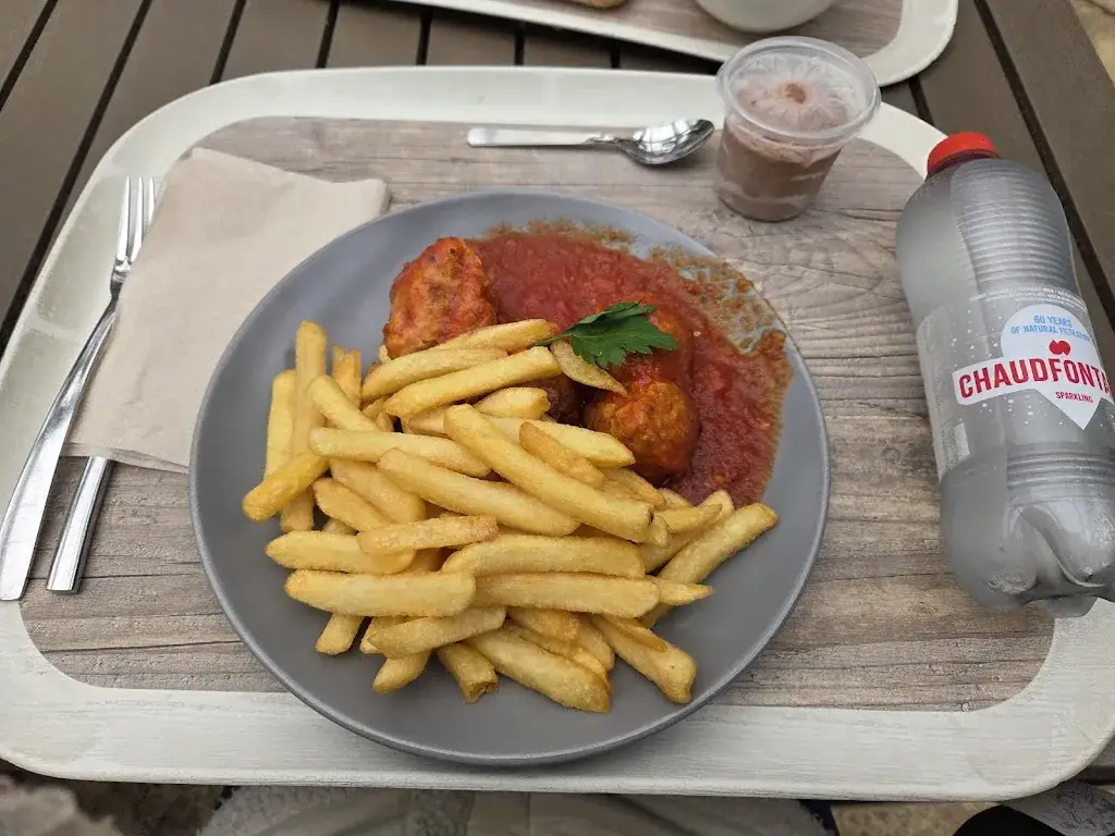 Oasis_Brugelette_slider_image_3