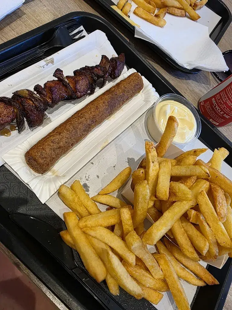 Thalia Van Hout_Snack-Friterie 100 PATATES Brugelette_Brugelette_review