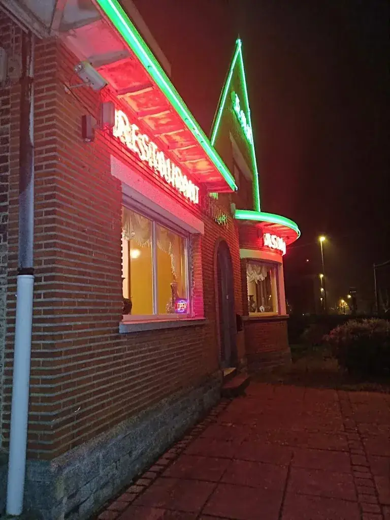 L'Asia City_Lens_slider_image_1