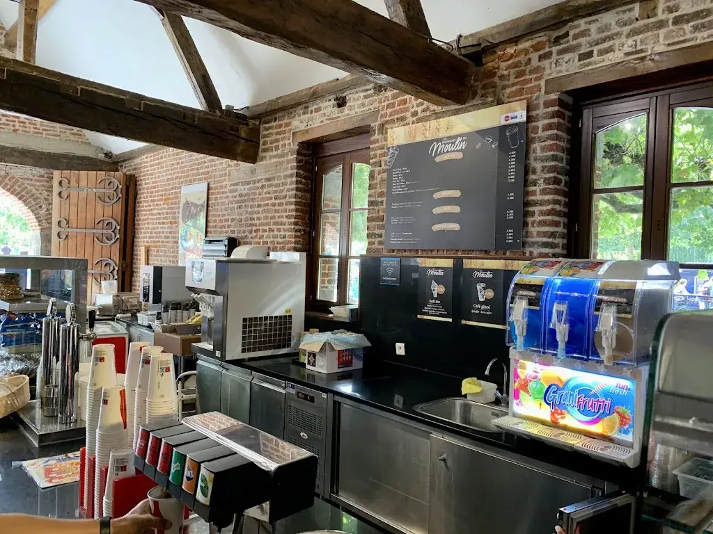 Le Moulin restaurant in Brugelette