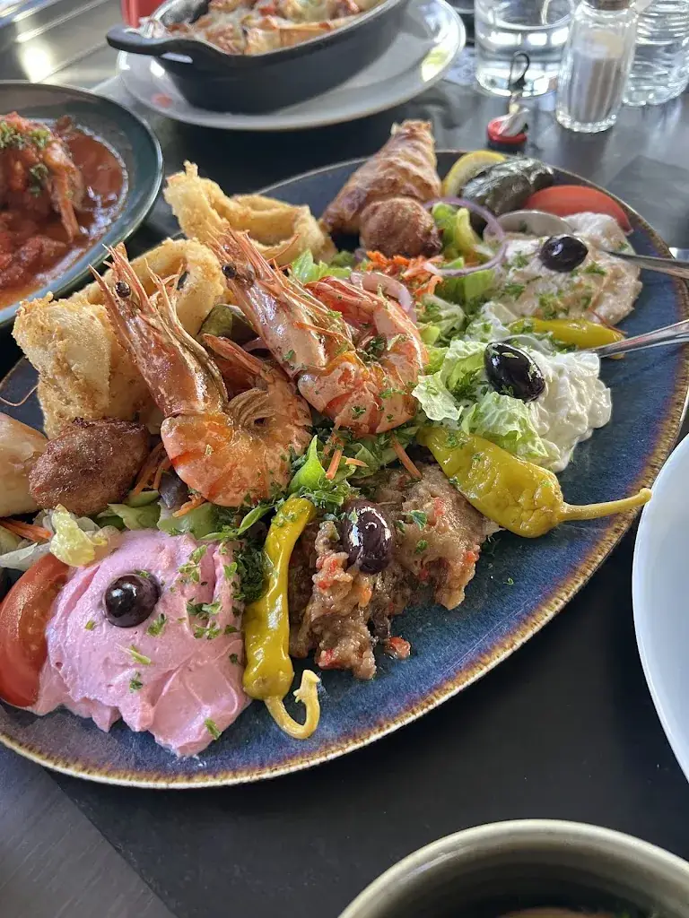 joyce Huang (Mogudelux)_Le Pirée_Ath_review